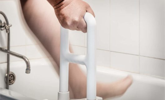 badewanneneinstiegshilfen-senioren Einstiegshilfen für die Badewanne
